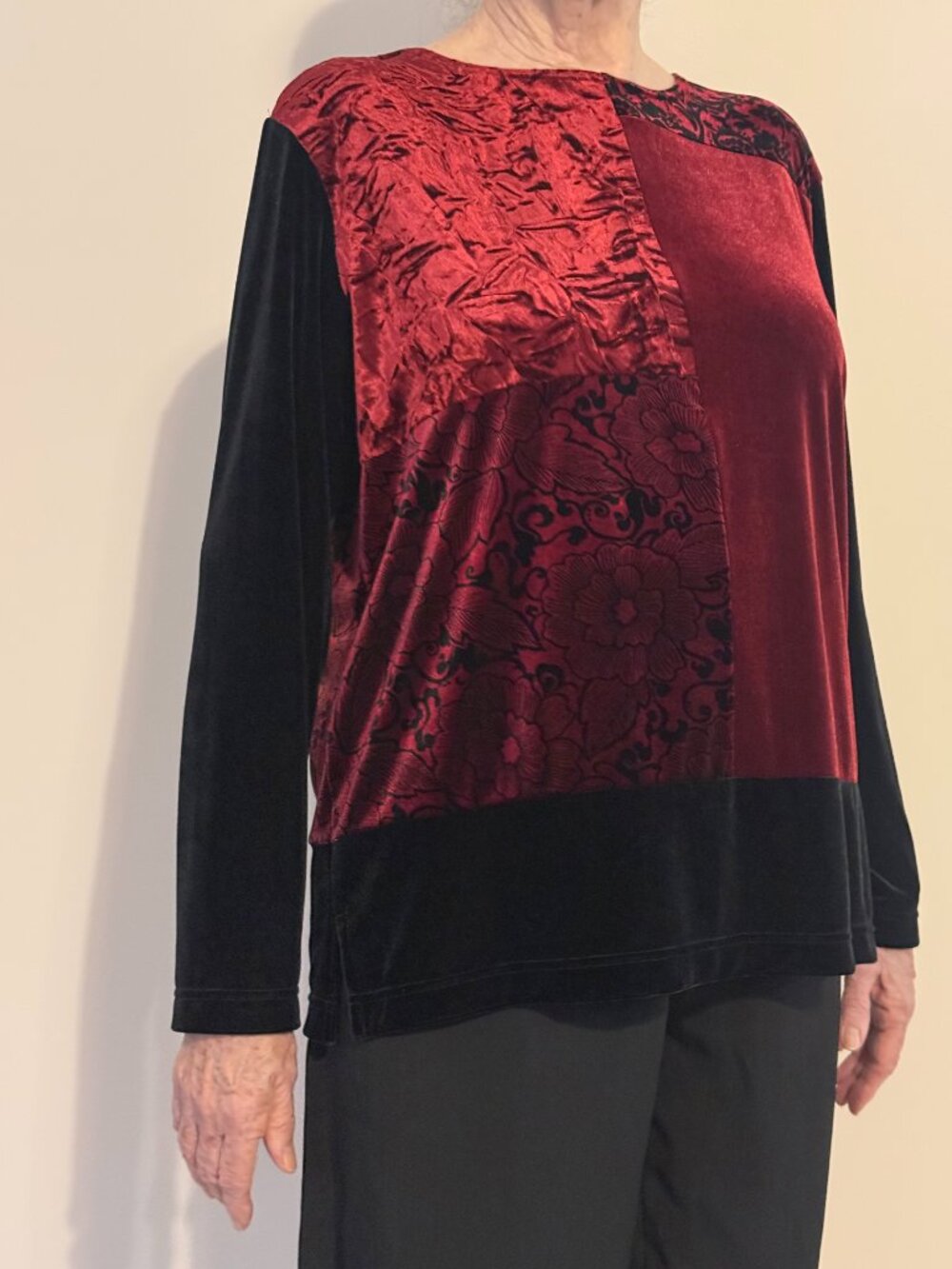 Bechamel luxurious velvety long-sleeved top